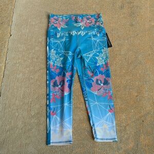 NWT Evolution and Creation EVCR Yoga Athletic Leggings M